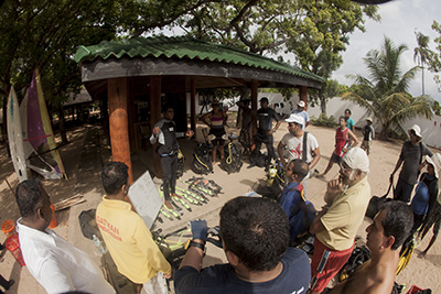 Briefing Nilaveli Pigeon Island